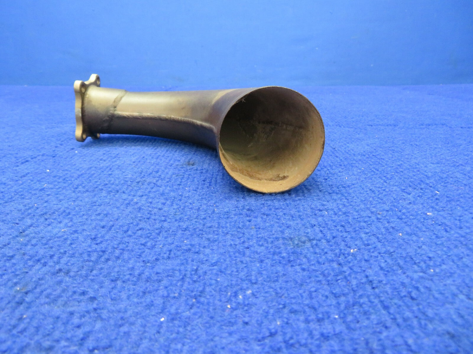 1956 Cessna 310 Exhaust Riser RH FWD P/N 0850600-152 (0522-312)3