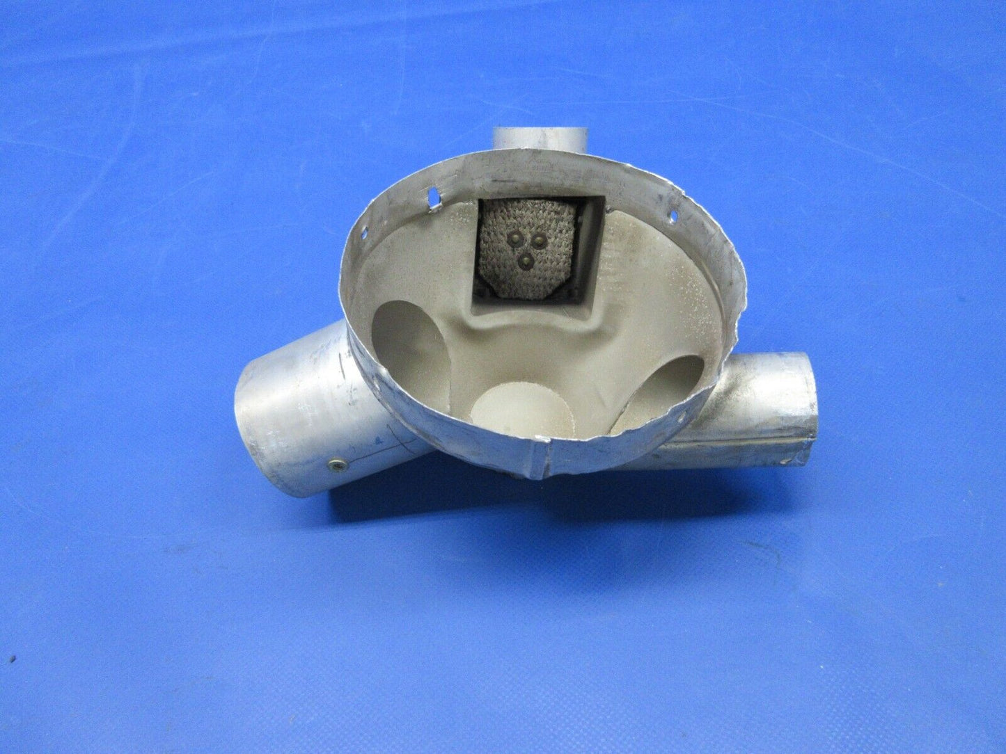 Piper PA-23-250 Aztec Heater Air Distribution Box Assy P/N 18814-20 (0624-867)