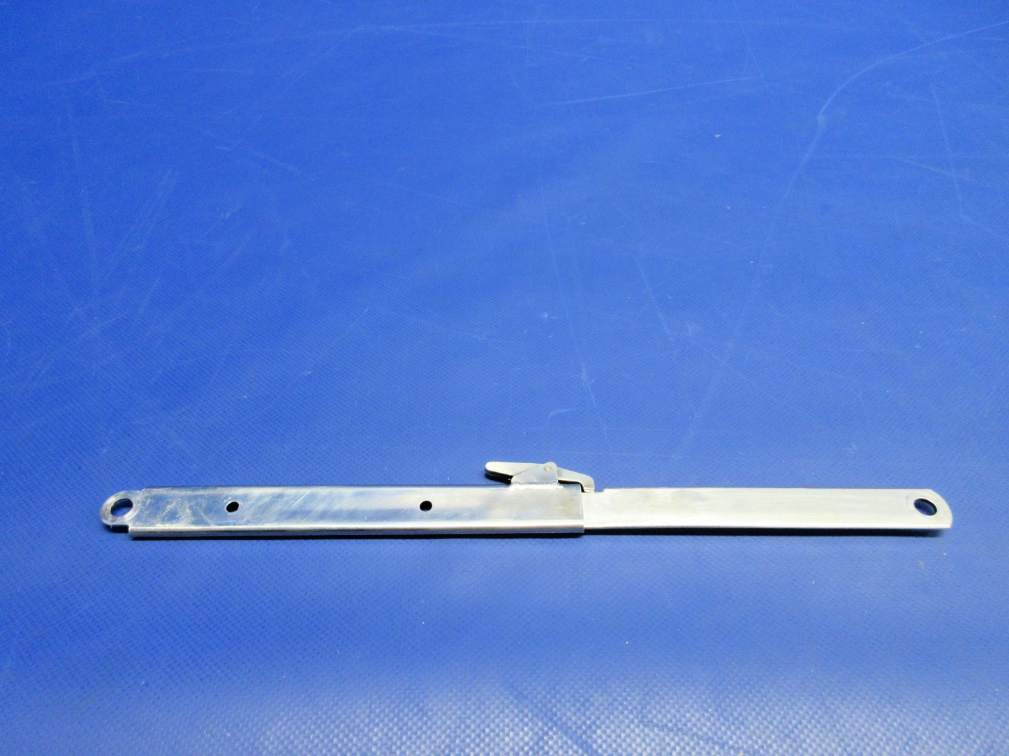 Cessna 421 Upper Main Door Stop P/N 5211183-2 (0726-737)2