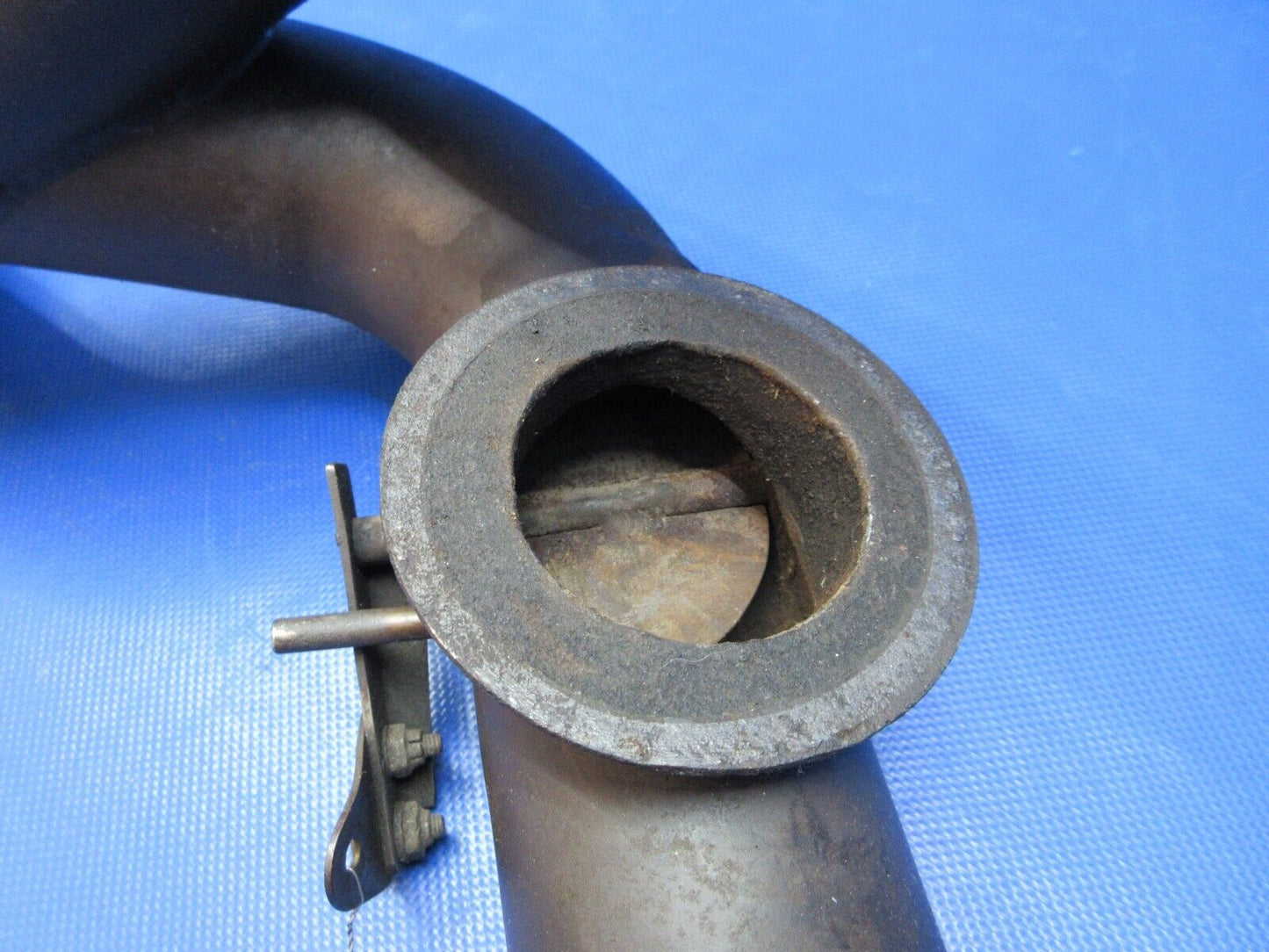 Piper PA60-601 / 601P Wastegate LH w/ Exhaust Weld P/N 320006-517 (0624-1303)