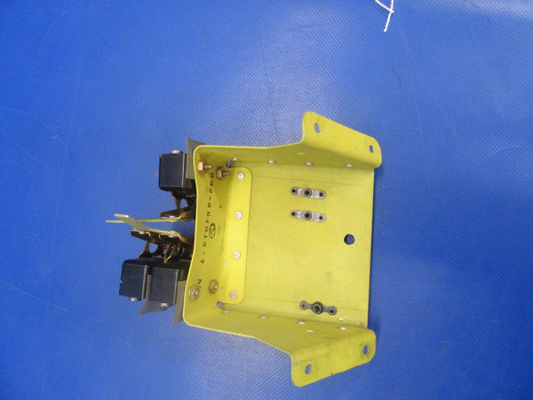 Beech Baron 58P Landing Gear Limit Switch Assy P/N 002-364013-27 (0218-259)