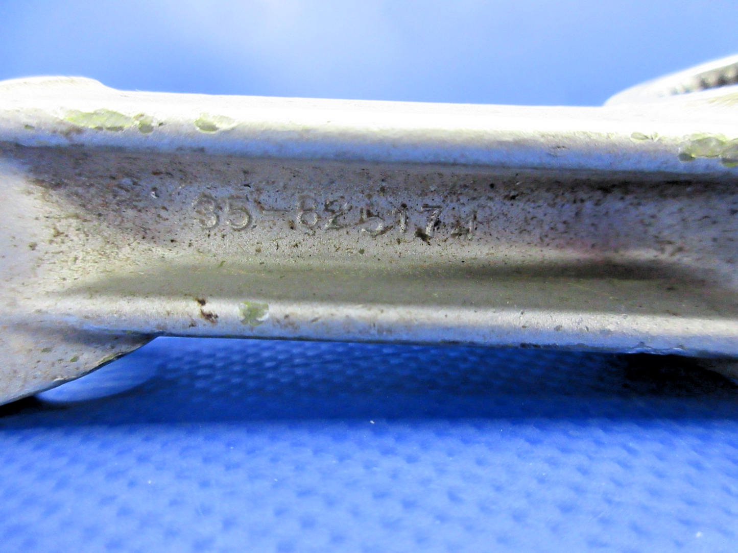 Beech F35 Bonanza Landing Gear Actuator Retract Arm P/N 35-825172-2 (0726-760)4