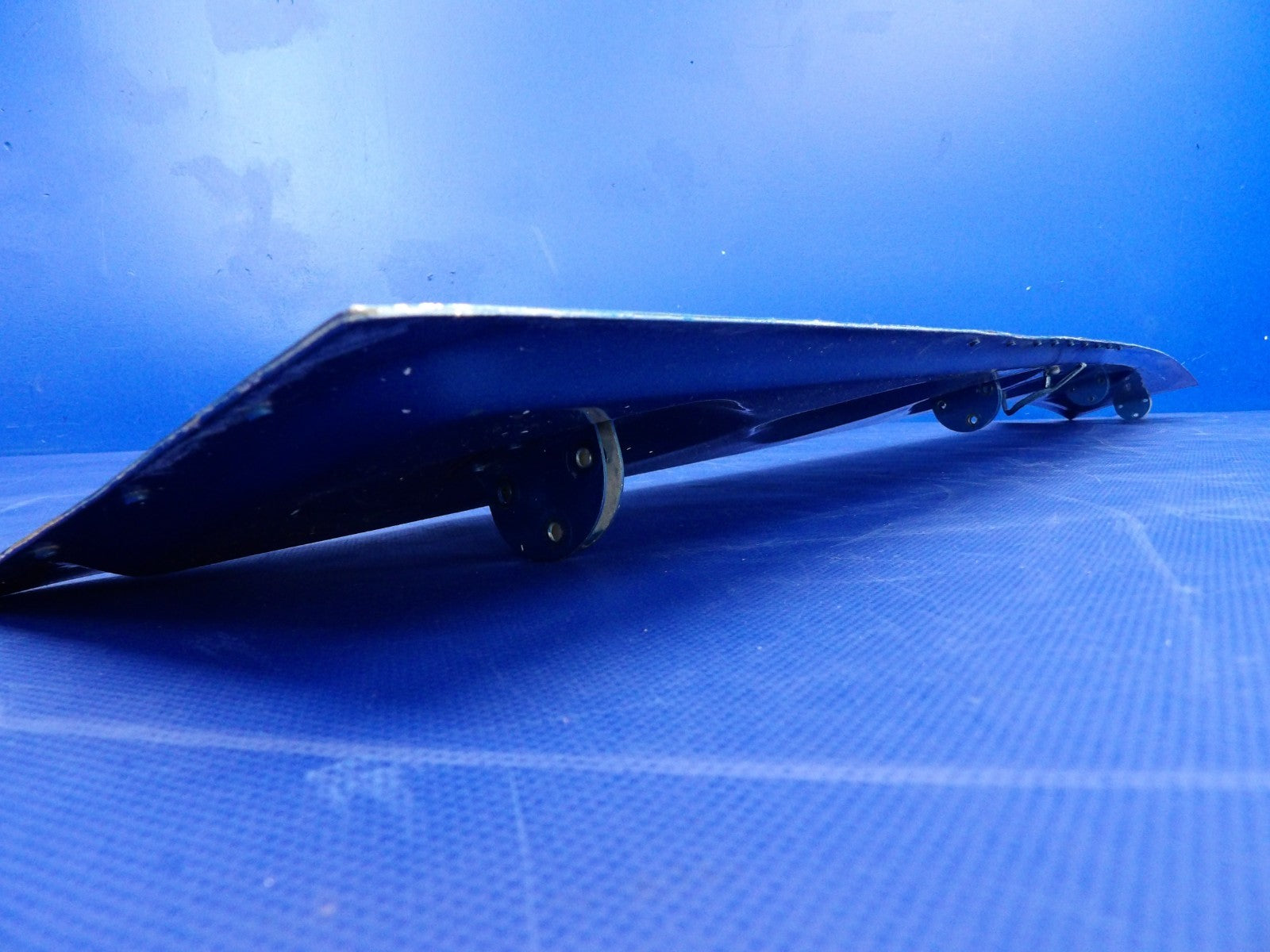 Cessna 421 Left Hand Nose Gear Door P/N 5013076-1 (0626-2059)4