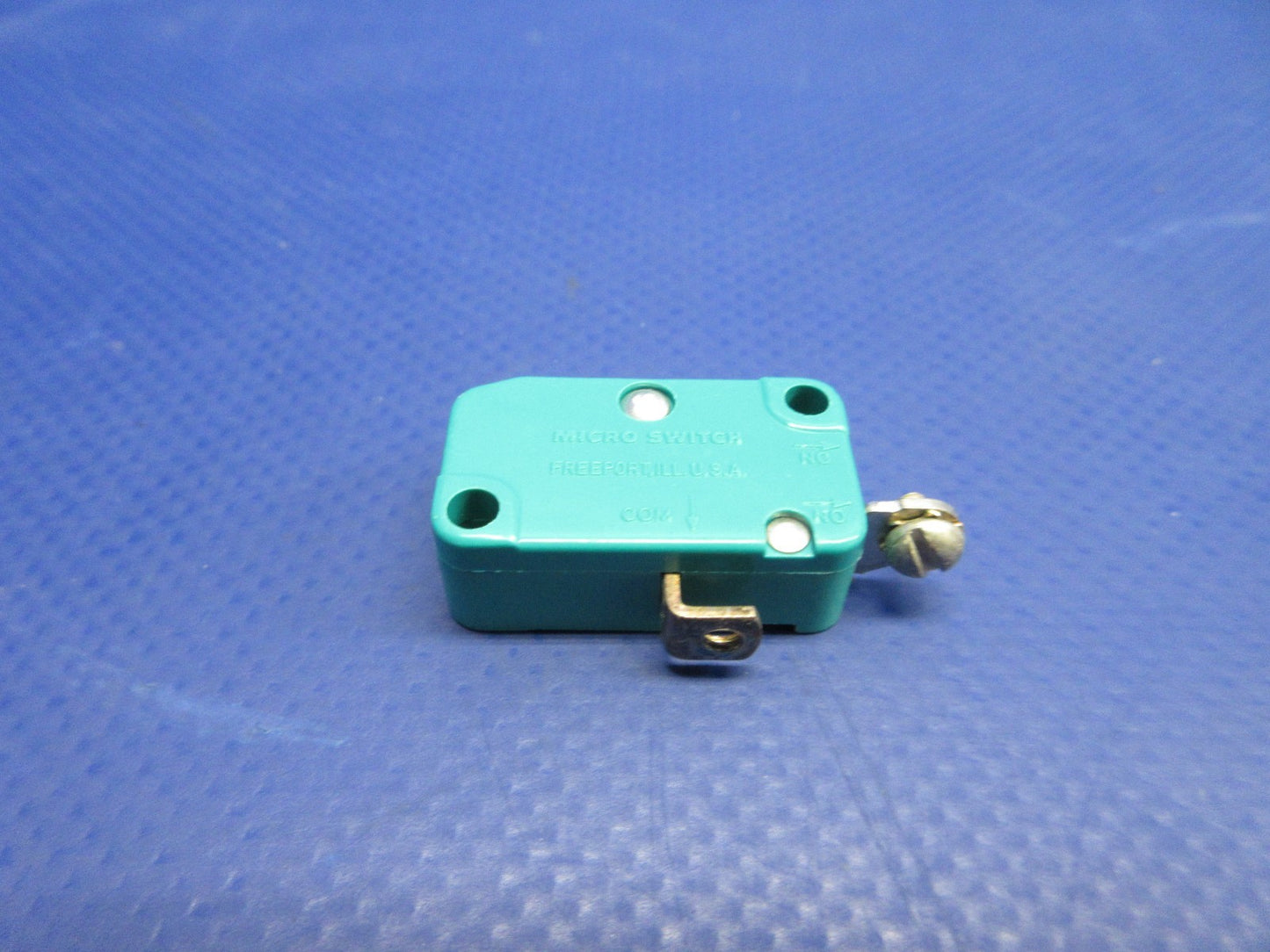 General Aviation Inc Microswitch P/N V3-1003 NOS (0826-730)6