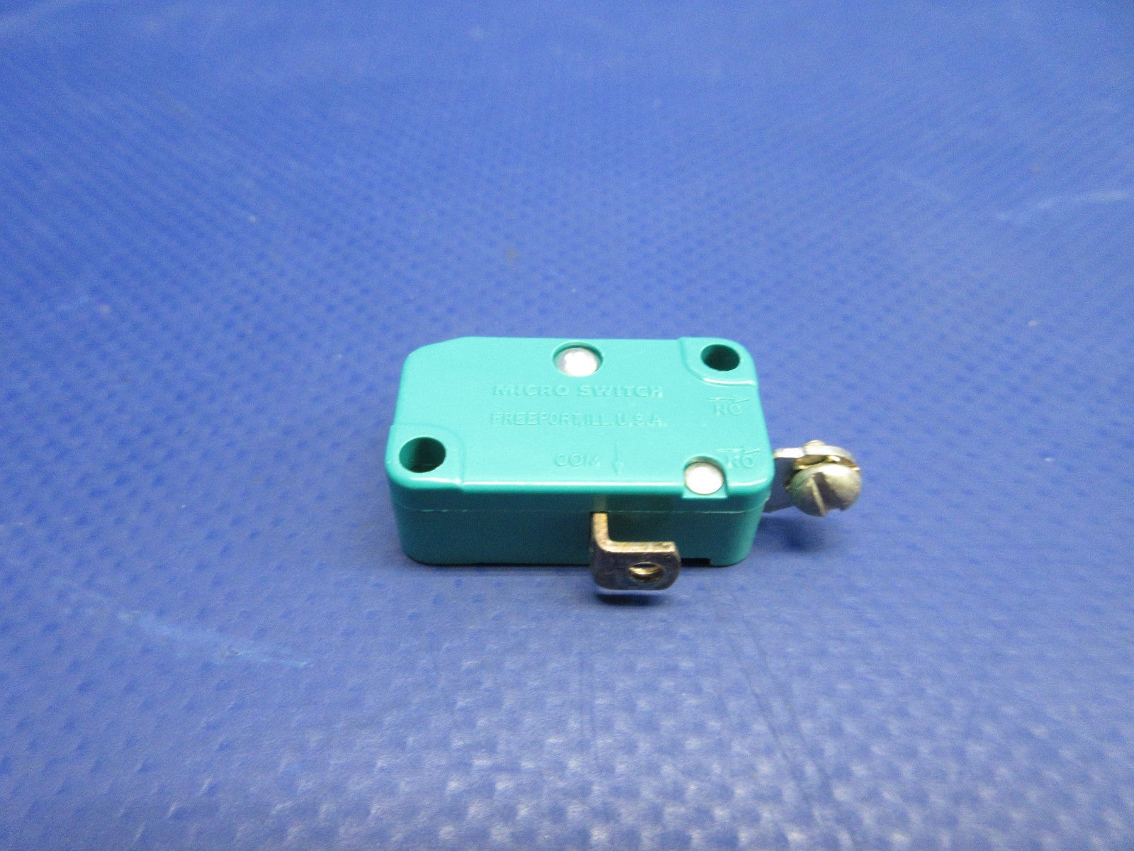 General Aviation Inc Microswitch P/N V3-1003 NOS (0826-730)6