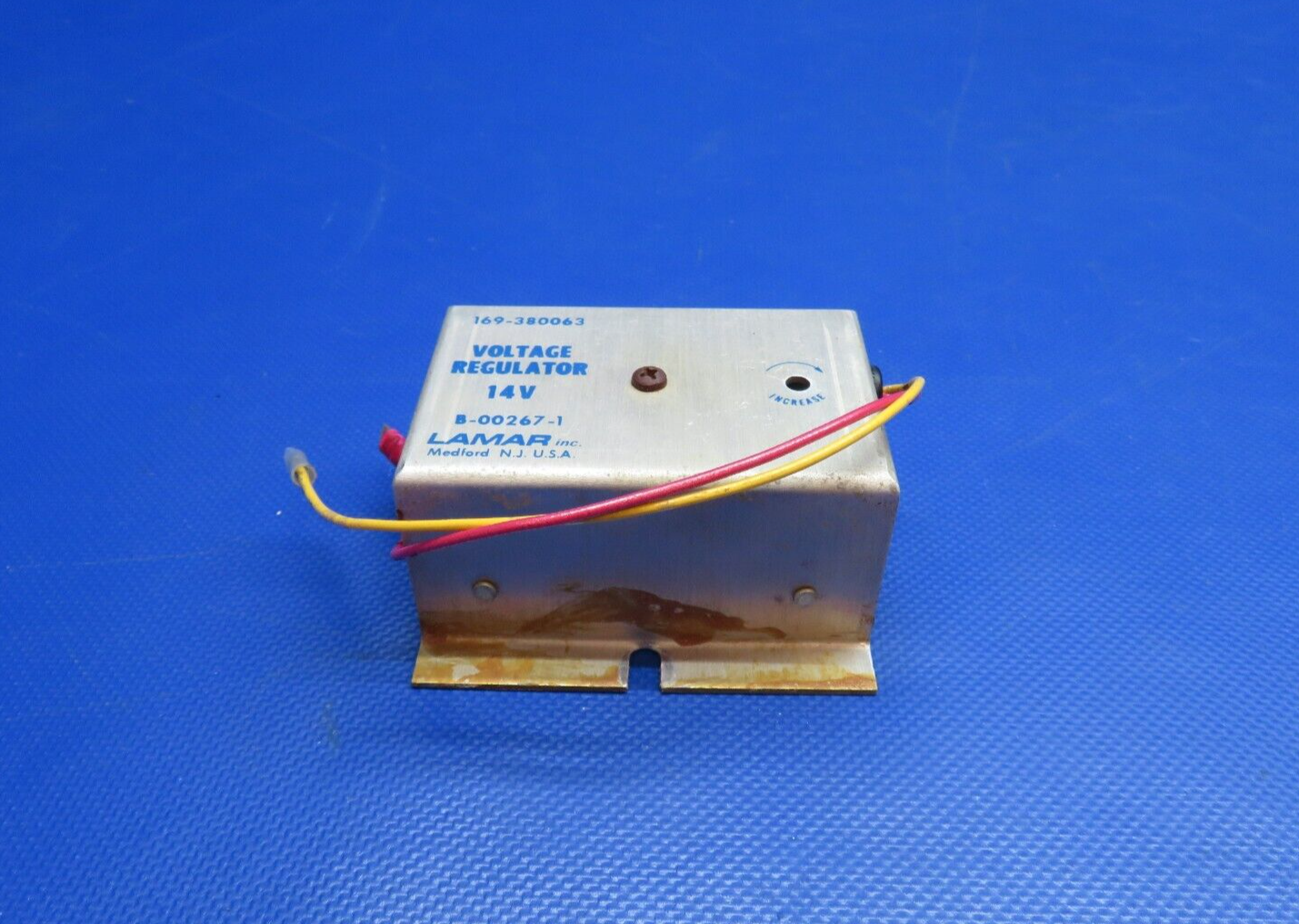 Beech C23 Sundowner Lamar Voltage Regulator 14v P/N 169-380063 (0724-1893)