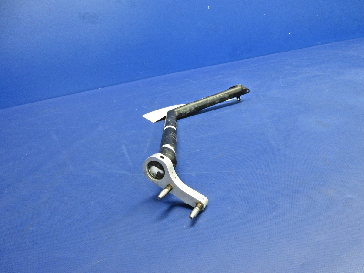 Diamond DA-40 LH Flap Torsion Tube P/N DA4-2753-25-00 (0926-826)6