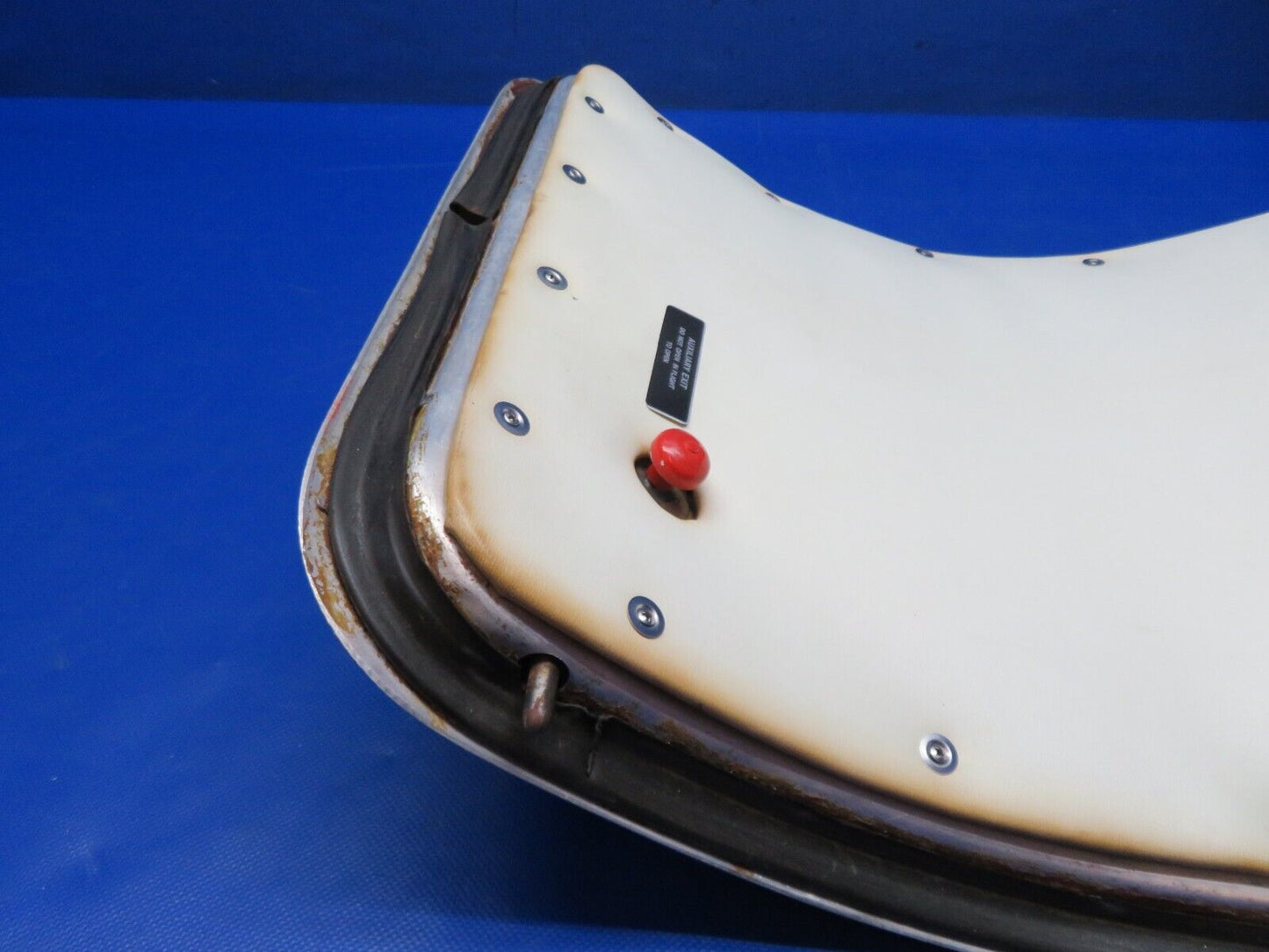 Mooney M20 / M20E Baggage Door Assy w/ Latch & Key P/N 3336 (0424-133)