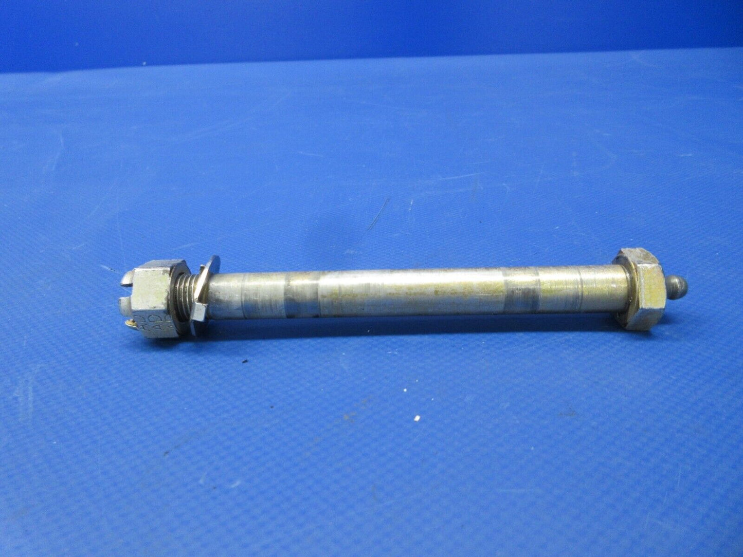 Cessna 180 / 180K Tailwheel Axle Assy P/N 1642004-1 (0624-1218)