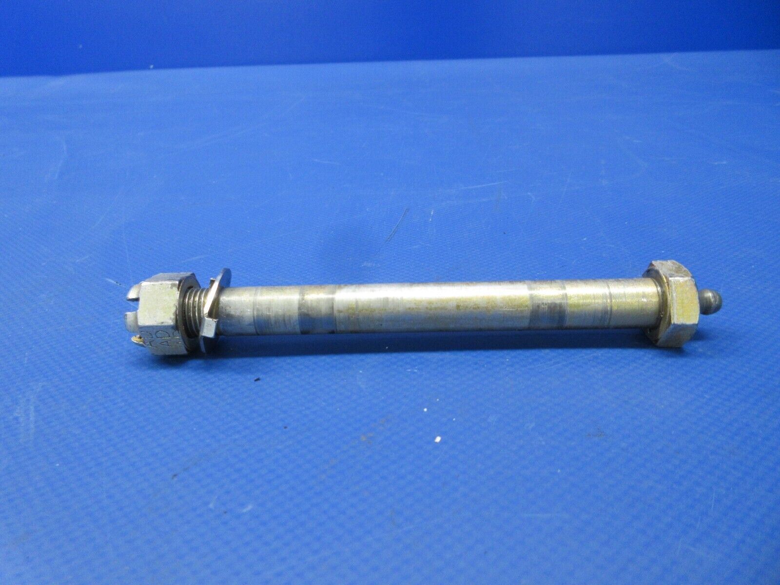 Cessna 180 / 180K Tailwheel Axle Assy P/N 1642004-1 (0624-1218)