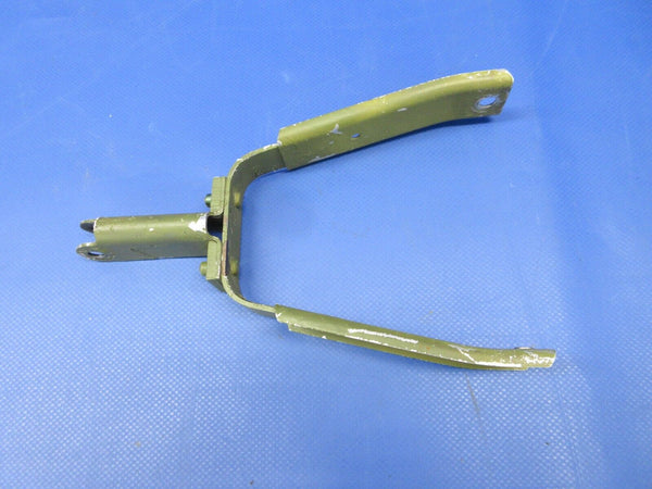 Piper PA-34-200T Seneca II Stabilator Trim Link Assy P/N 96003-00 (0524-1932)