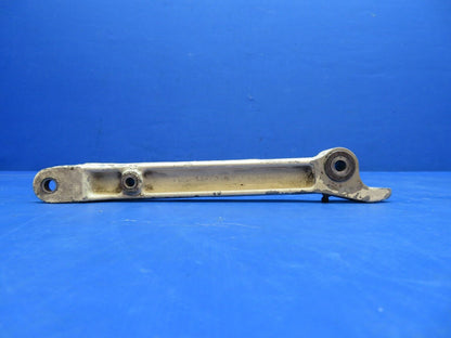 Early Cessna 310 Main Gear RH Side Link Upper & LWR P/N 0841102-4 (1223-1030)