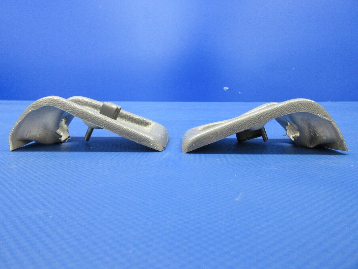 Beech 95 / D95A Travel Air Cabin Window Exit Handle LH 35-415313-3 (0524-1148)
