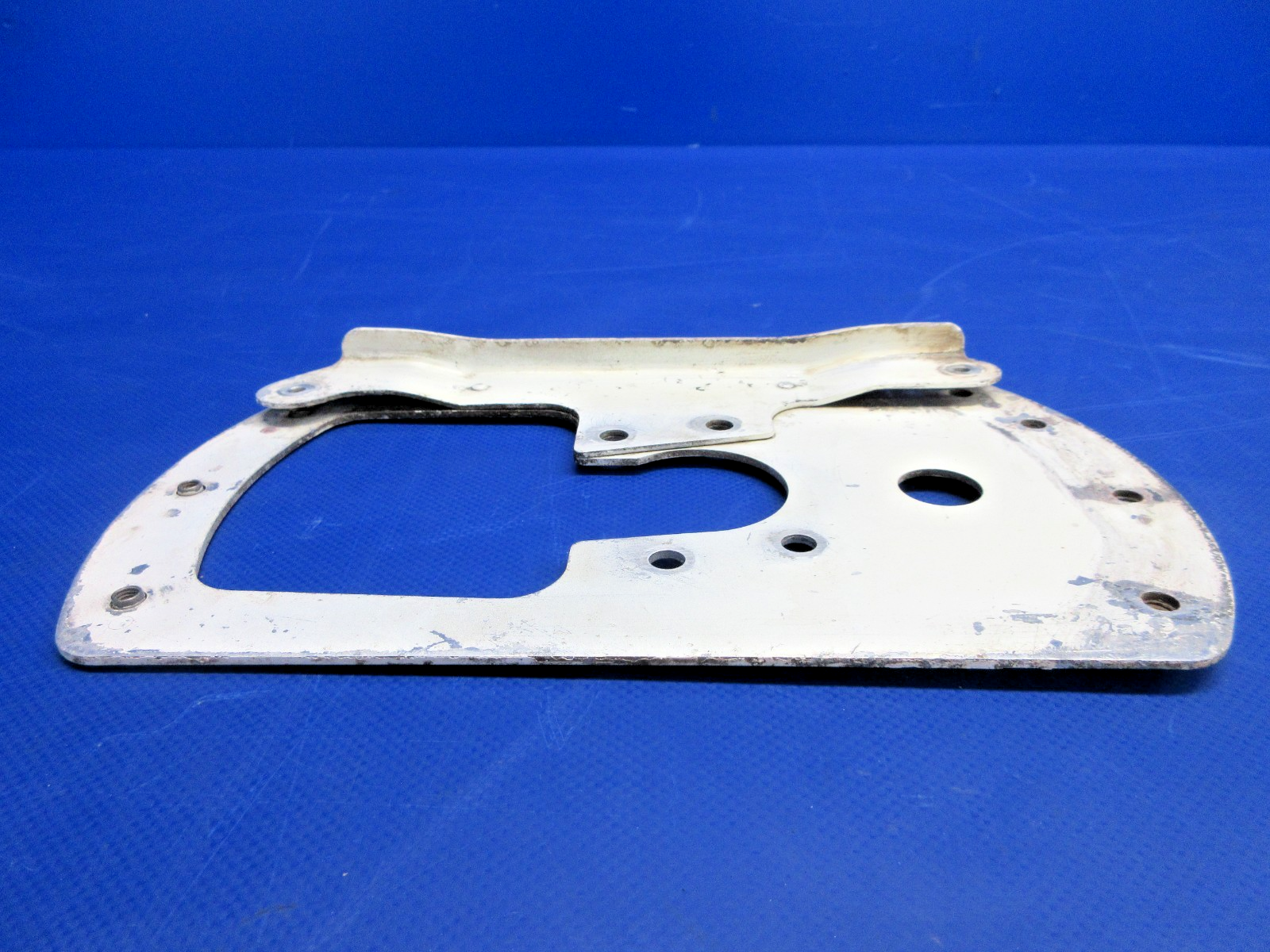 Cessna 172 RH & LH Main Gear Fairing Mount Plate 0541220-1 & -2 SET  (0826-424)11