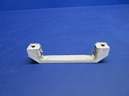 Cirrus SR22 Main Gear Lower Attach Clamp P/N 17079-001 (0926-787)2