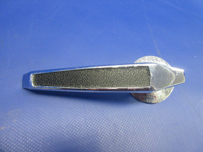 Cessna 182 / 182P Placard Inside Cabin Door Handle RH P/N 1211250-7 (0825-985)10