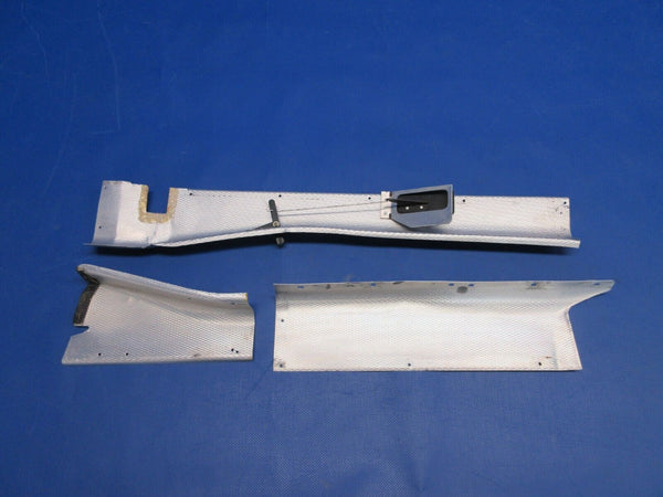 Piper PA-28-181 Archer Cabin Heat Floor Duct Assy RH Side  76219-01 (0624-953)