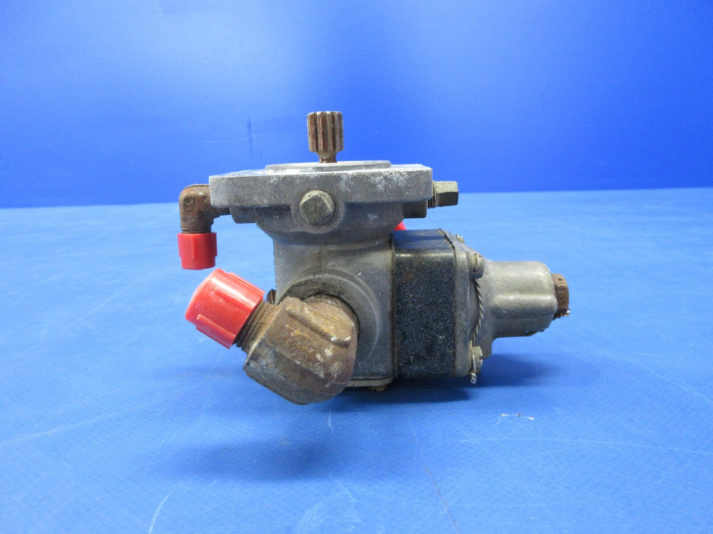Bell 47J-2 Lear Siegler Power Driven Fuel Pump RG17230-9 CORE (1124-1369)4