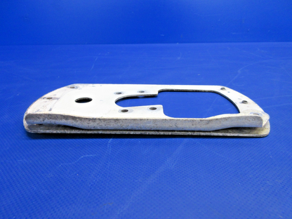 Cessna 172 RH & LH Main Gear Fairing Mount Plate 0541220-1 & -2 SET  (0826-424)13
