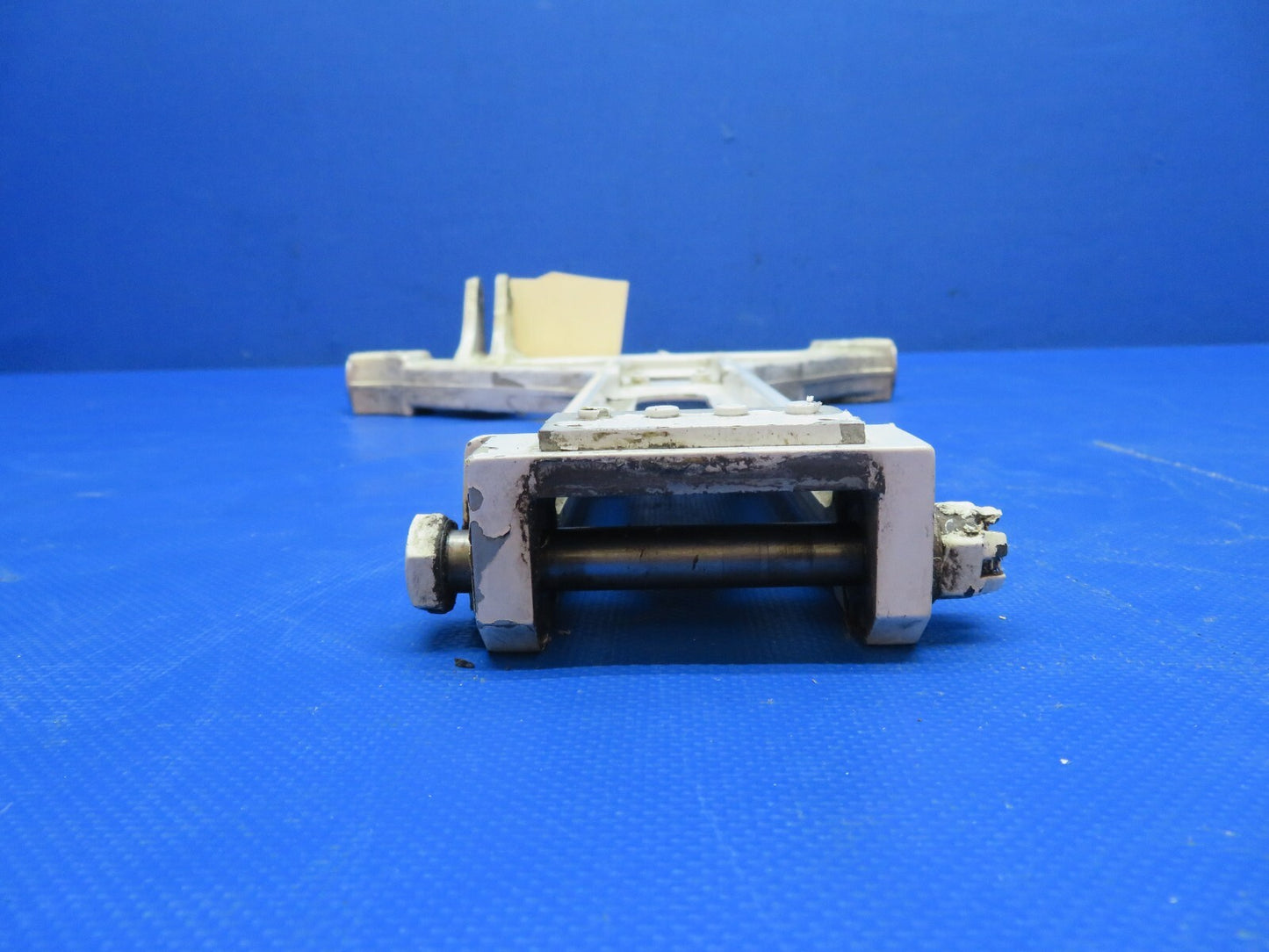 Piper Aerostar 602P LH Upper Side Brace Main Gear P/N 400094-01 (0123-834)7