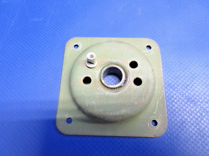 Cessna 172 / 172M Cabin Door Handle Shaft Plate P/N 0413195-5 (0926-863)3