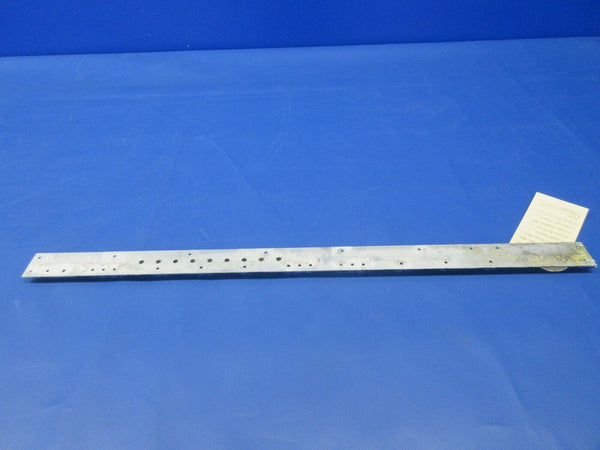 Beech 19A Musketeer Seat Track RH INBD P/N 169-400005-919 (0424-1359)