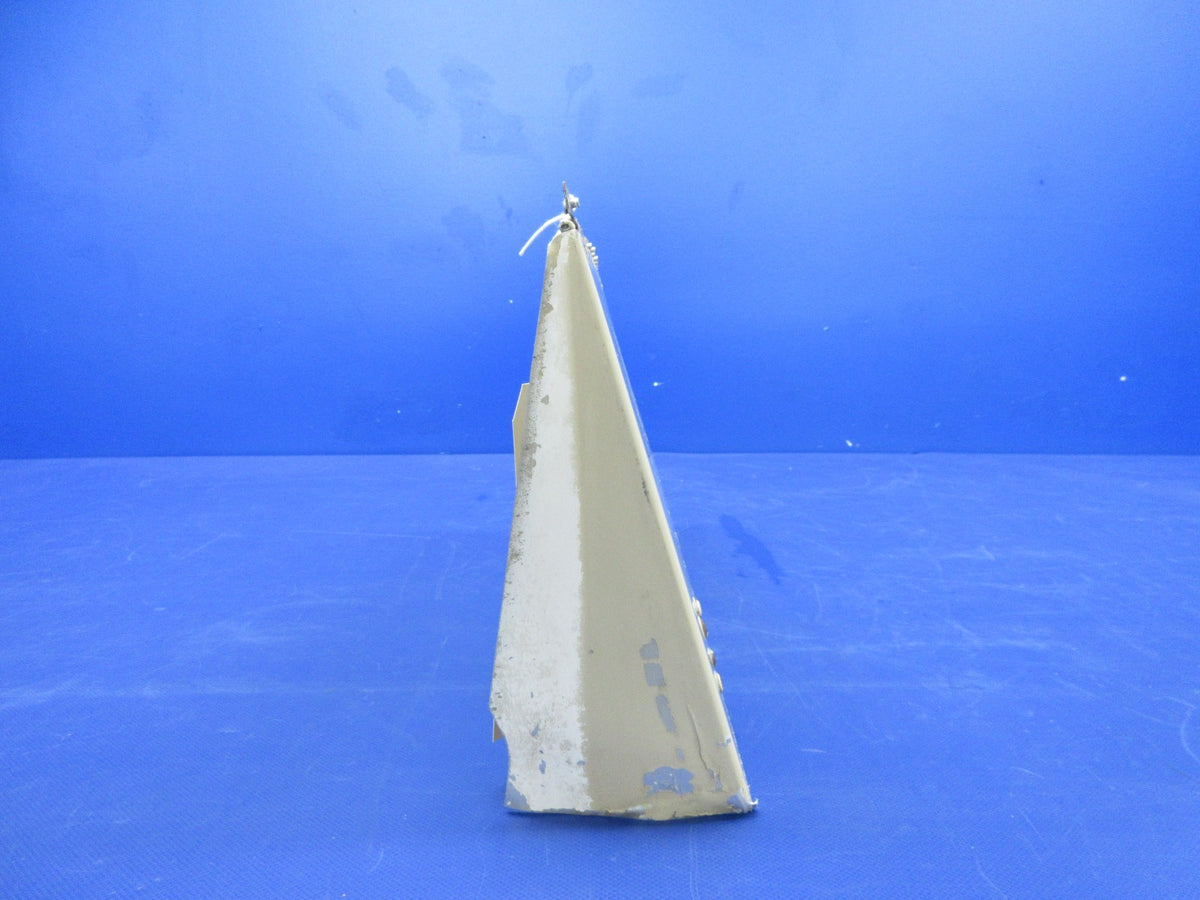 Beech 76 Duchess Cowl Flap P/N 105-910011-11 (0526-828)5