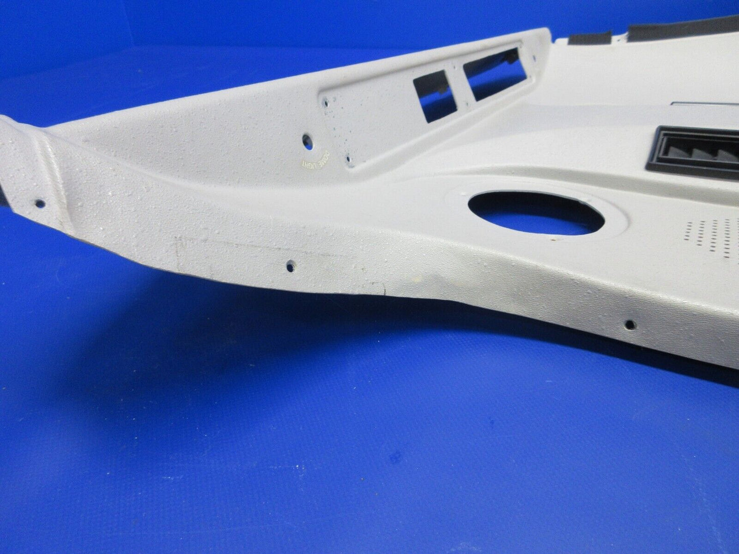 1996 Piper PA-28-181 Archer III Overhead Interior Panel P/N 84277-02 (1224-2027)