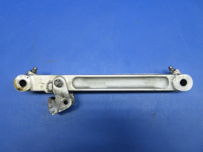 Piper PA-23-250 Aztec Main Gear Upper Drag Link Assy P/N 16190-00 (0624-774)