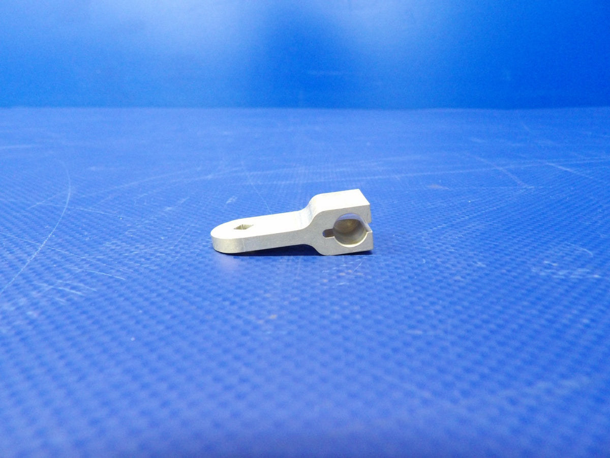 Cirrus Cabin Door Lower Actuator Arm P/N 20296-001 NOS (0426-1401)6