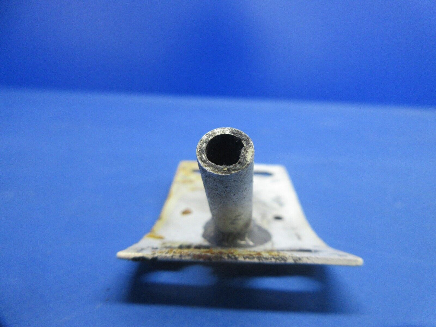 Cessna 177 / 177B Cardinal Cabin Door Rod Sleeve Assy LH 1717084-5 (0824-1058)