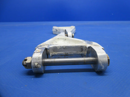 Piper PA-32RT-300T Lance II RH Main Landing Gear Torque Link 67012-00 (0924-863)