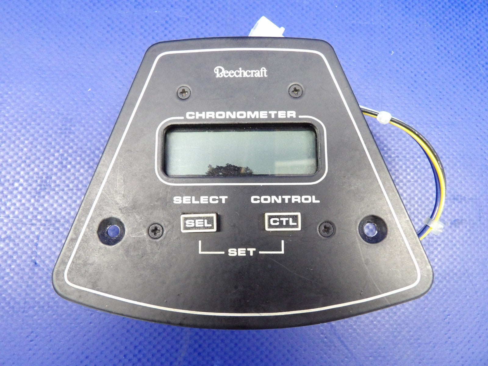 Beech Dual Yoke / Davtron Digital Clock P/N MB801-28 CORE (0626-1510)1