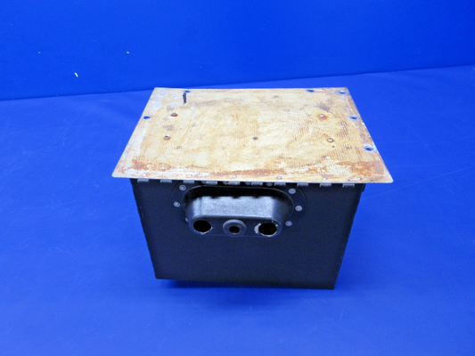 Beech 95 / D95A Travel Air Battery Box w/Lid P/N 95-410005-611 (0326-842)0