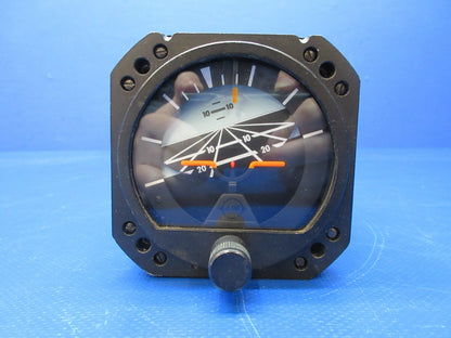 Aviation Instrument Attitude Indicator 300-18A P/N 504-0016-903 CORE (1224-1390)1