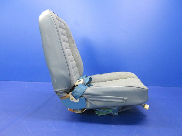 Cessna 310 / 310Q RH Center Seat P/N 0812822-14 (1124-1430)