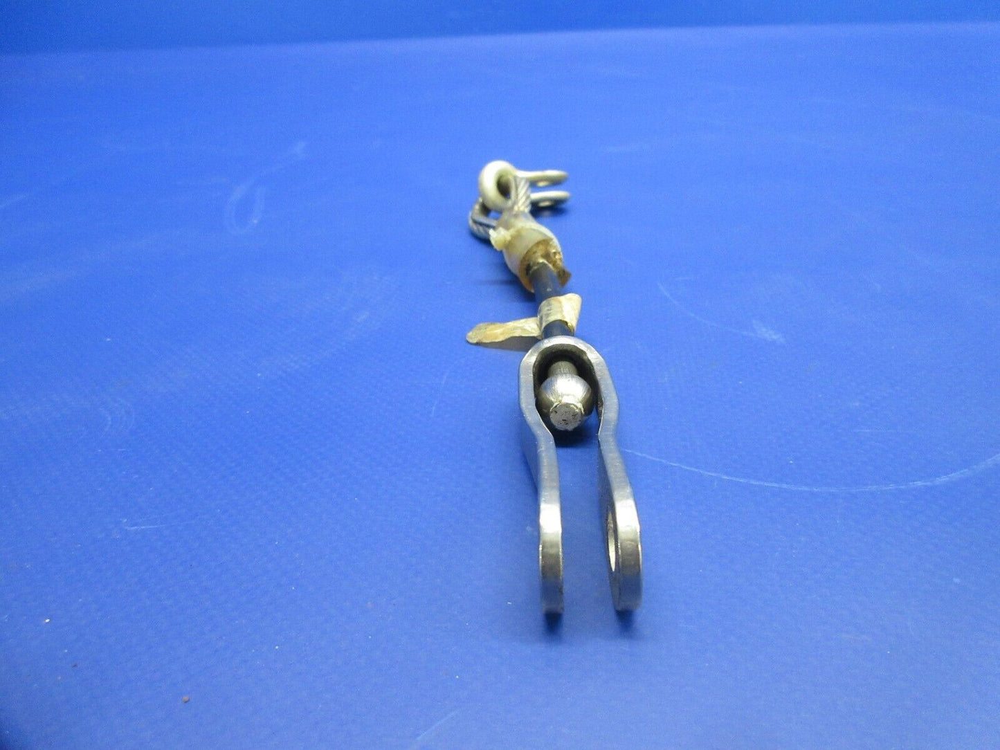 Piper PA-28-181 Rear Seat Belt Attach Cable & Cover 96908-05 (1224-711)
