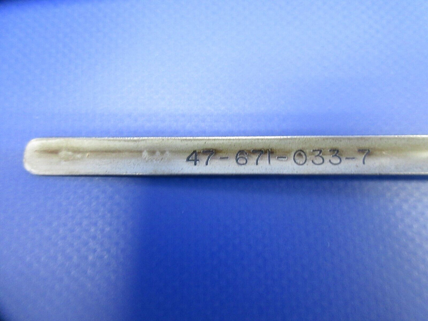 Bell 47J-2 Helicopter Engine Oil Tank Cap & Stick 10qts 47-671-033-7 (1124-935)