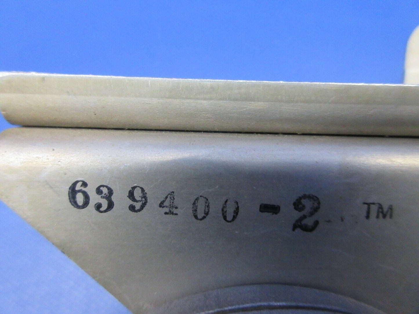 Cessna Fuel Regulator With Bracket P/N 639401-2 CORE (0424-1158)
