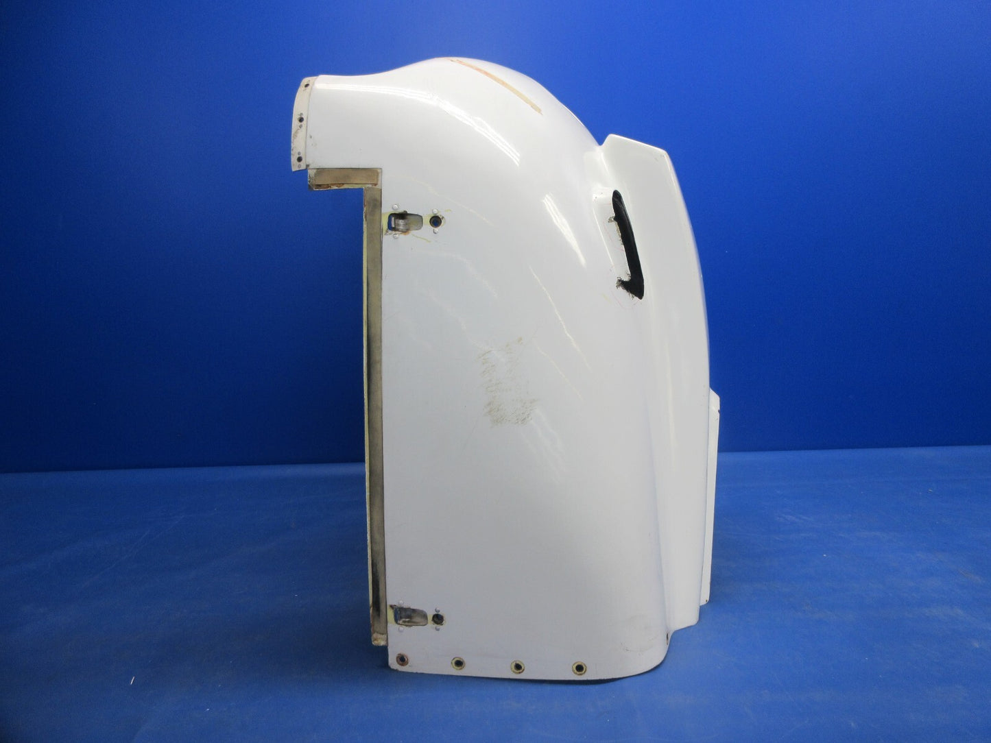 Damaged Piper PA-38-112 Tomahawk Lower Engine Cowl P/N 77677-02 (1124-816)10