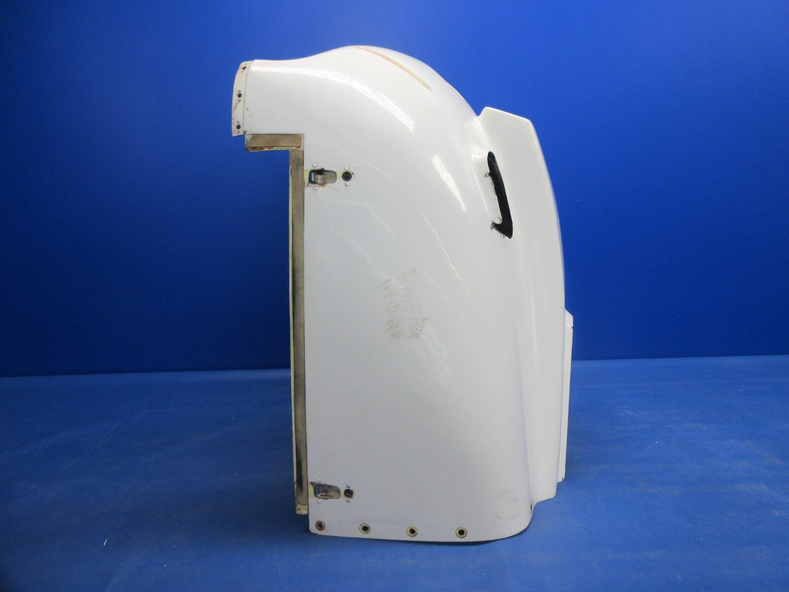 Damaged Piper PA-38-112 Tomahawk Lower Engine Cowl P/N 77677-02 (1124-816)10