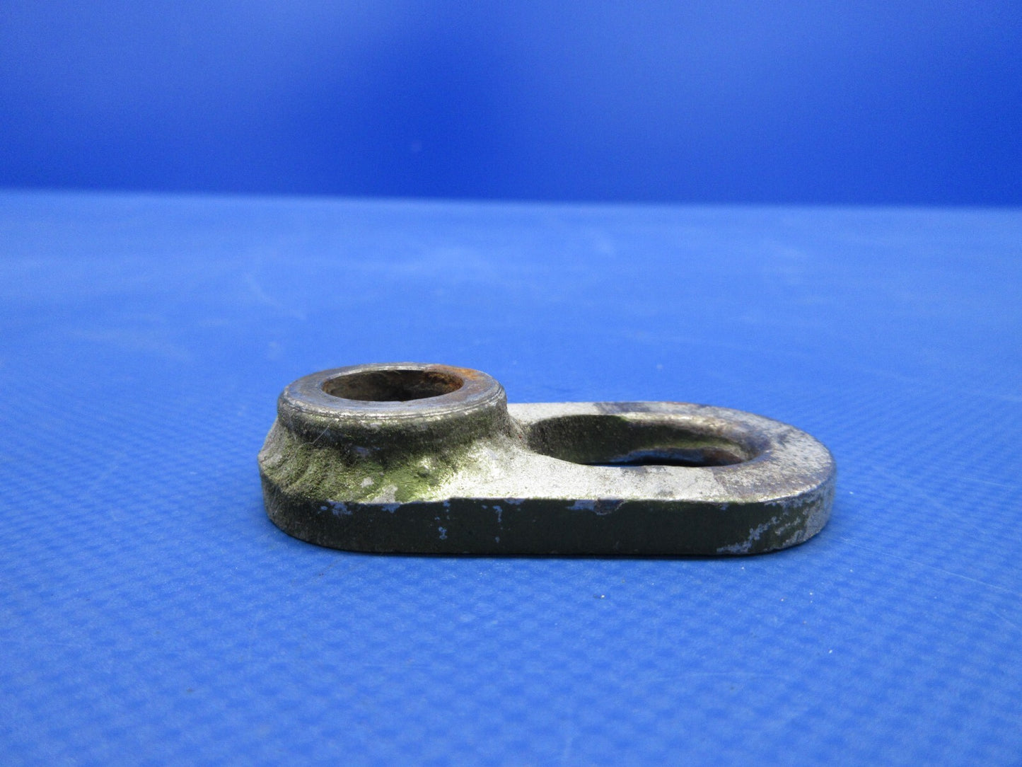 Cessna 180 / 180K Seat Belt Retaining Ring Assy P/N 0711841-1 (0624-716)2
