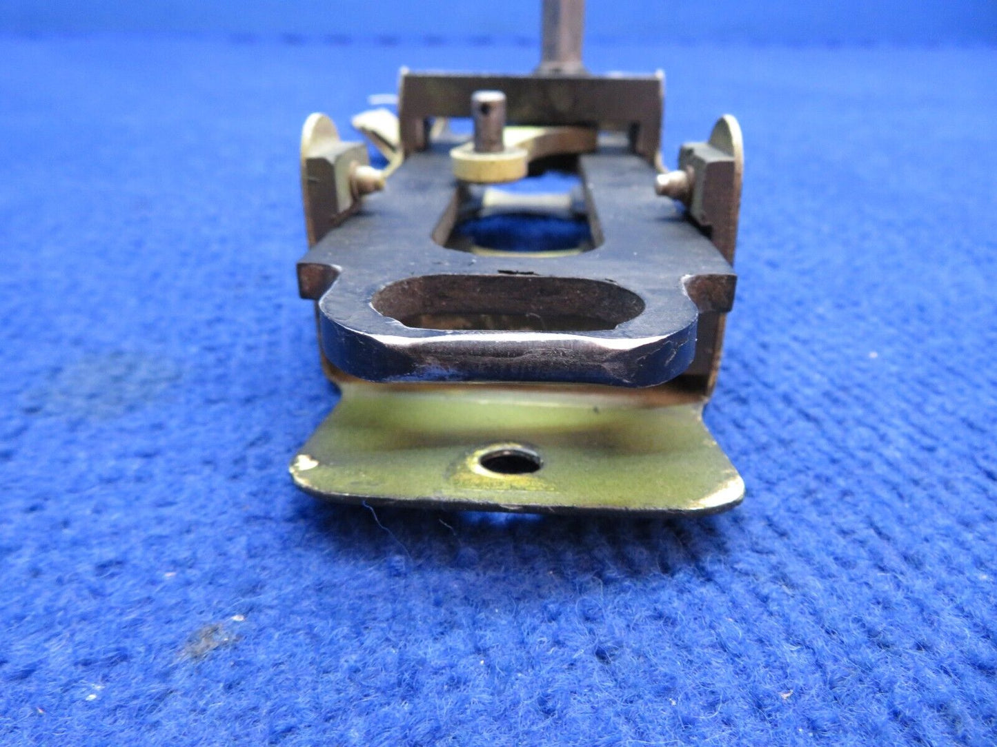 Socata TB-10 Rear LH Box Assy Door Latch Mechanism P/N 25025002 (0722-352)