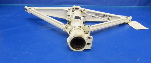 Beech Baron 55 / 58 Main Landing Gear LH P/N 95-810002-619 (1217-02)