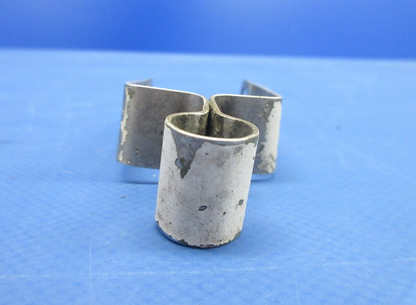 Piper PA-28-161 Warrior Hose Clip P/N 63332-03 LOT OF 3 (0824-974)