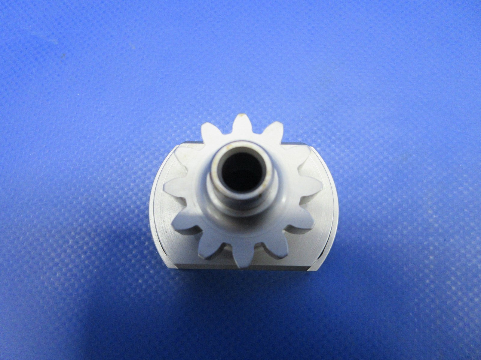 Lycoming O-540-B4B5 Gear Retainer w/8130 P/N LW-19096 (0226-988)1