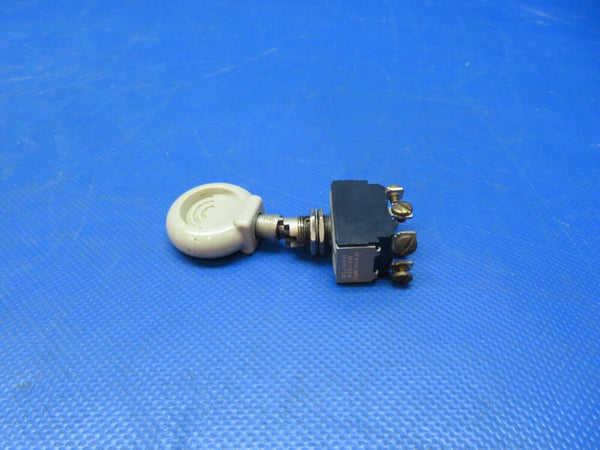 Piper PA-32RT-300T Cutler-Hammer Landing Gear Switch w/ Knob 487-936 (1024-212)