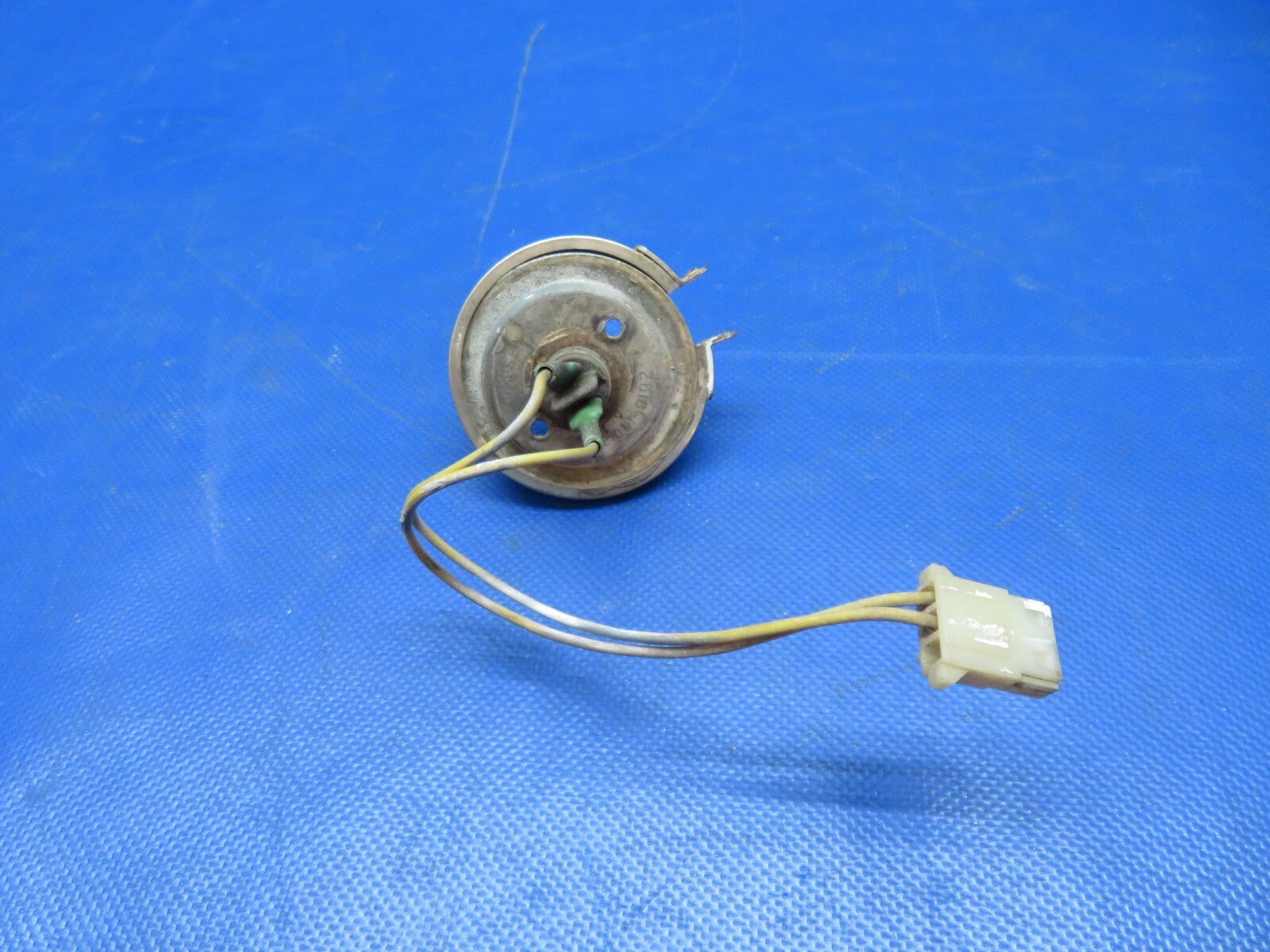 Cessna 172 / 172P Flashing Beacon Light Assy 24v C621001-0102 TESTED (0824-144)7