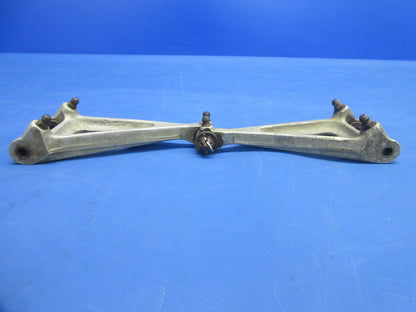 Beech 35 Bonanza Nose Gear Torque Link & Knee P/N 35-825060 (1124-730)2