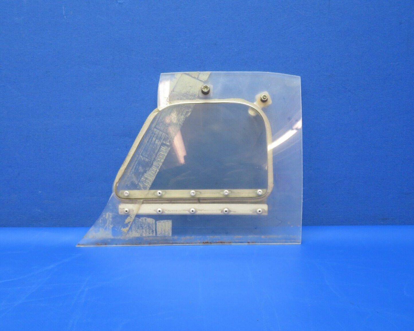 Piper PA-28 Storm Window P/N 65896-00 (0723-348)